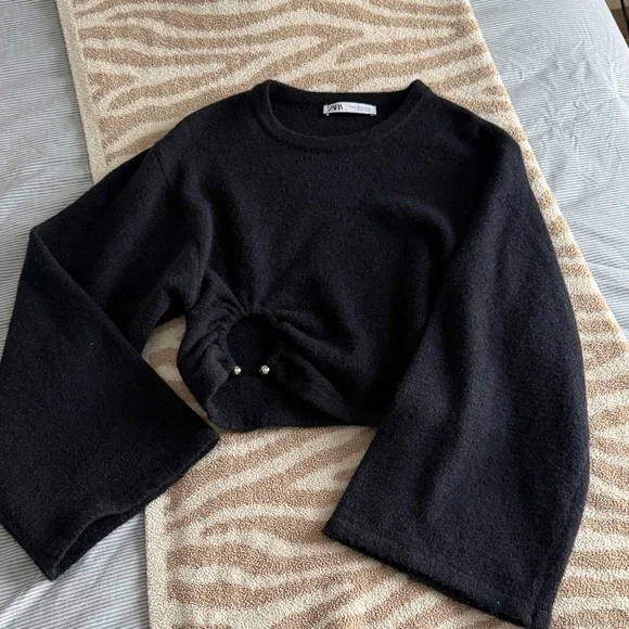 Navy Cropped Sweater - Picture 1 of 4